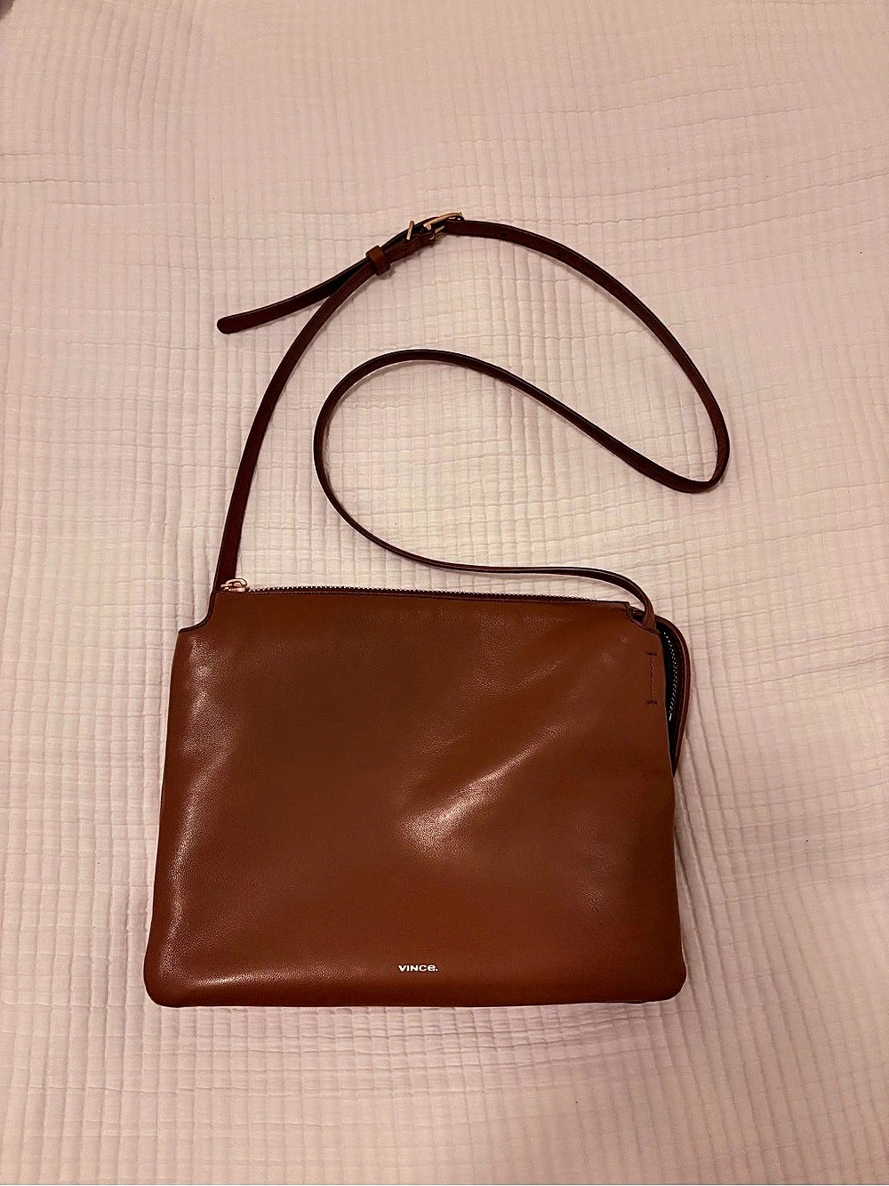 Vince Sammi Triple Compartment Swing
Crossbody Bag Color “Saddle”